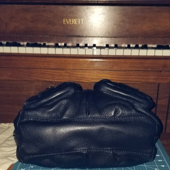 Michael Kors Black Leather Satchel with dust bag - Picture 7 of 16